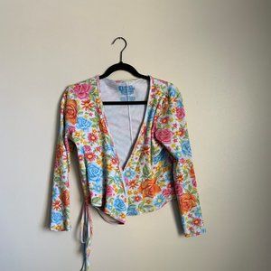BBP Wrap Top in Wallpaper Size 4